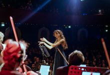 صورة فيروزيات ومزيكا العالمية بقيادة د. أمل قرمازي في ليلة اسطورية علي مسرح باتاكلان العريق