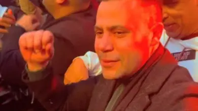 صورة النجم محمد إمام يحتفل بالشماريخ بفركش الكينج