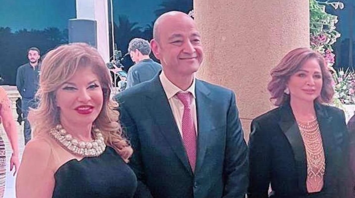 النجوم والأصدقاء يجتمعون بحفل خطوبة إبن عمرو أديب ولميس الحديدي