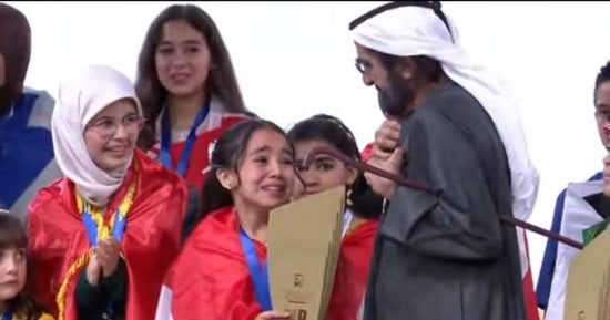 بنت مصر ميار عثمان تبهر العالم وتتربع علي عرش تحدي القراءة العربي النسخة العاشرة بدبي