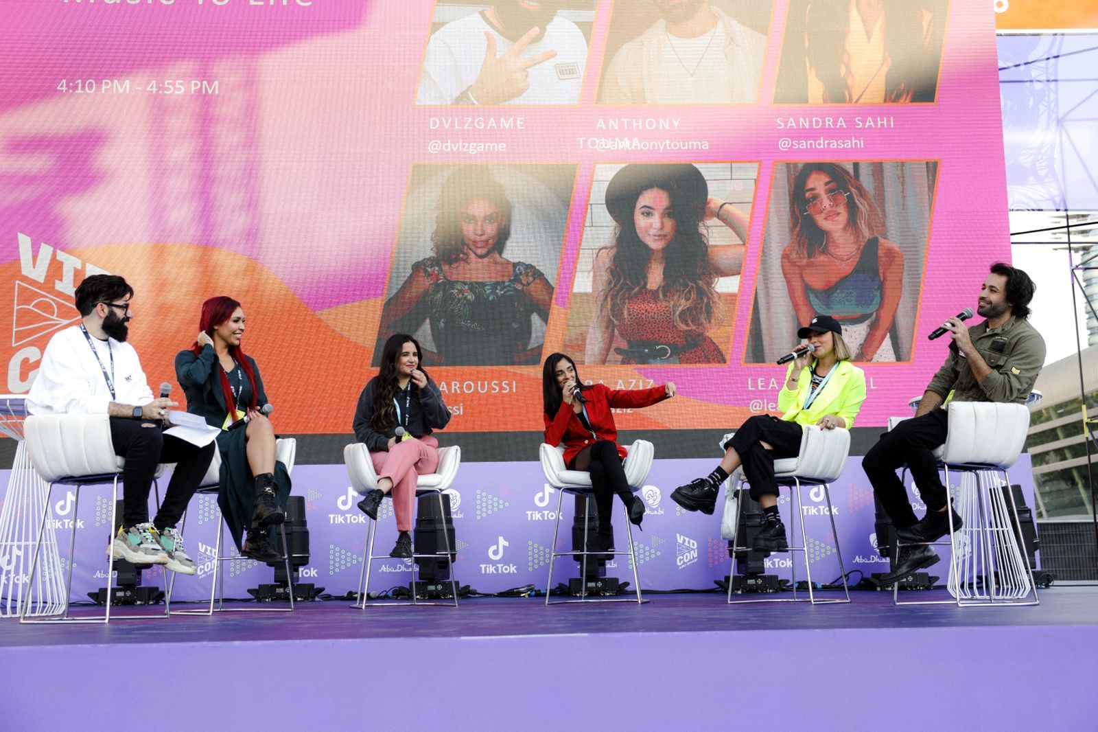 لاروسي في مهرجان “ڤيد كون” للمبتكرين عبر تطبيقات التواصل الإجتماعي