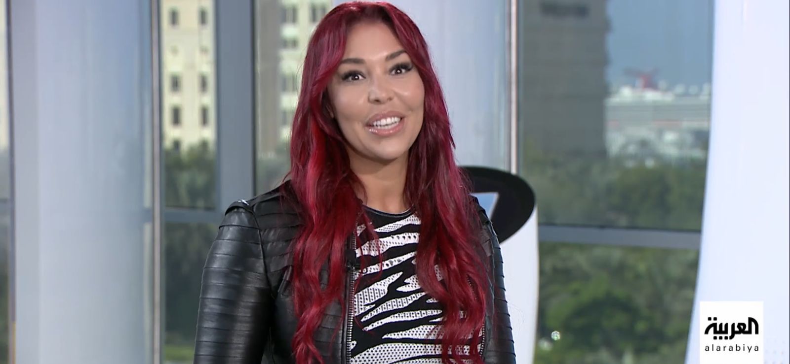 لاروسي في صباح العربية تغني لمياده الحناوي