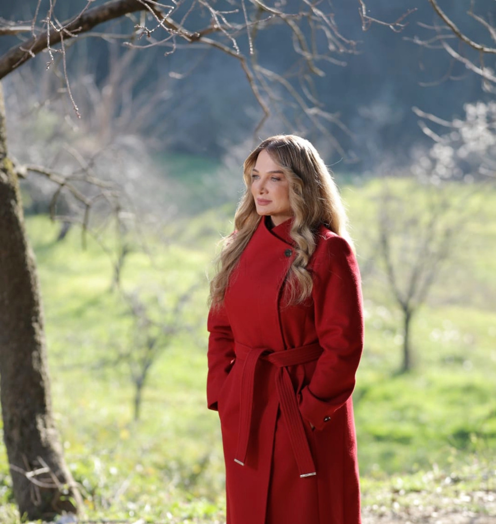 سميّة بعلبكي تستعد لإطلق ” عيناك وطني “على شاشة ال LBCI