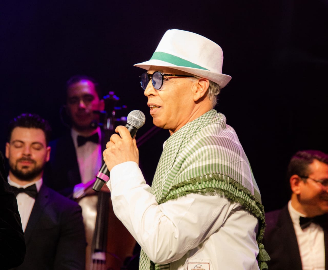 فرقة “الطرب” توحد العرب على مسارح باريس