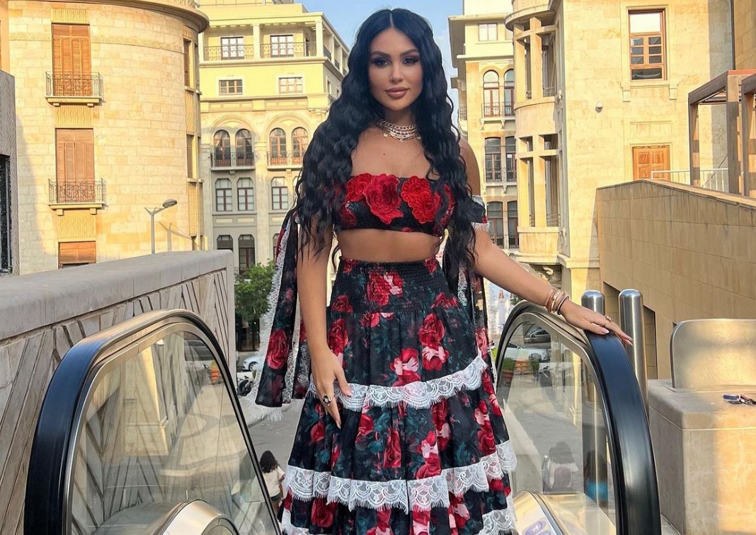 اللبنانية دانيه الجندلي تطلق مجموعتها الأولى..  وشيرين أبو العز تختار منها الفلامنكو ..