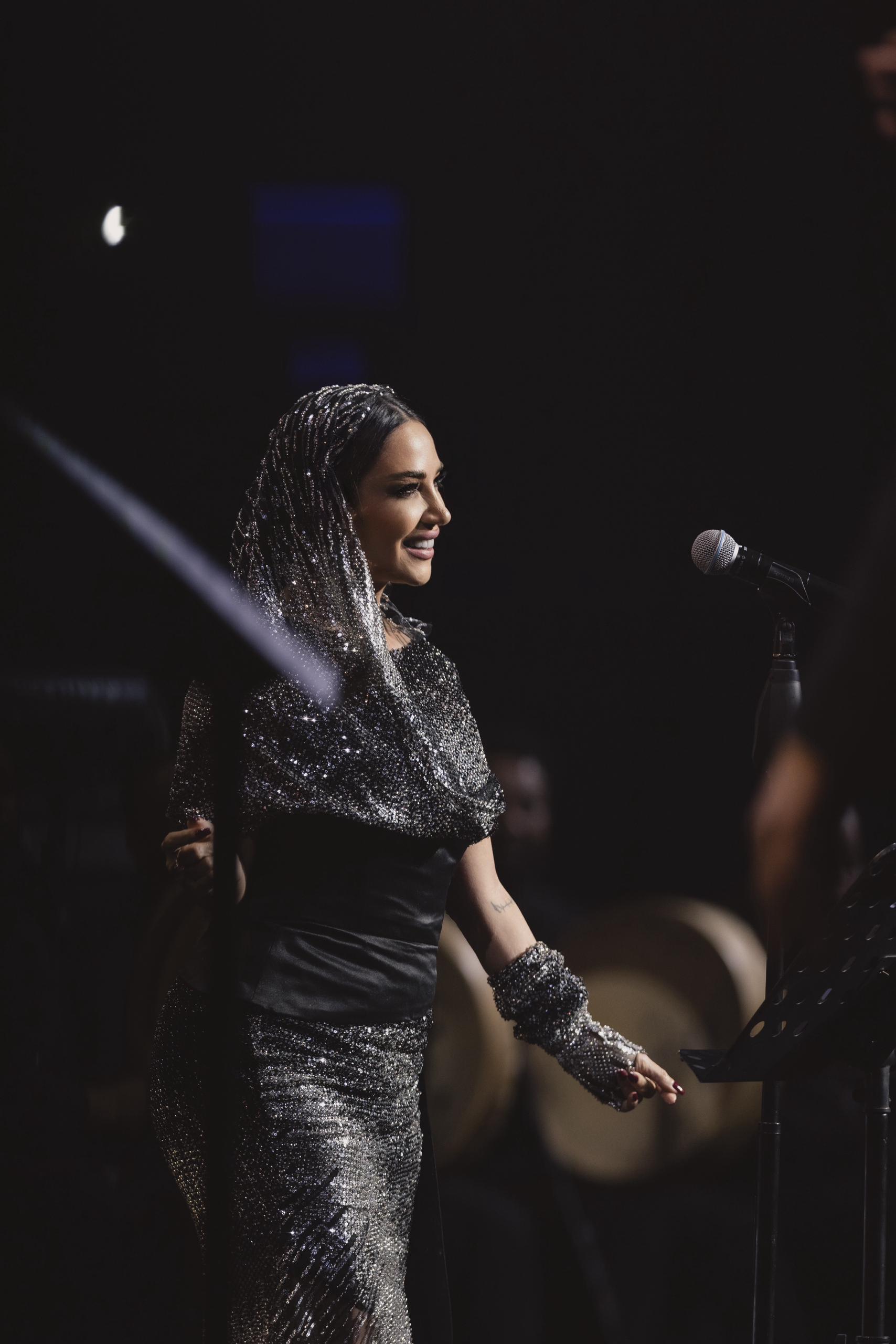 بالتعاون مع النجم محمود التركي  ديانا حداد تطلق أغنية “كل الهلا”