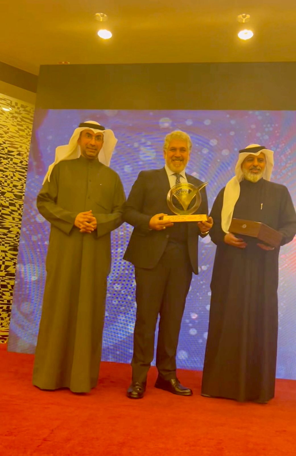 جوائز الكويت للإبداع، تُمنح لعدد من الإعلاميين والفنانين العرب