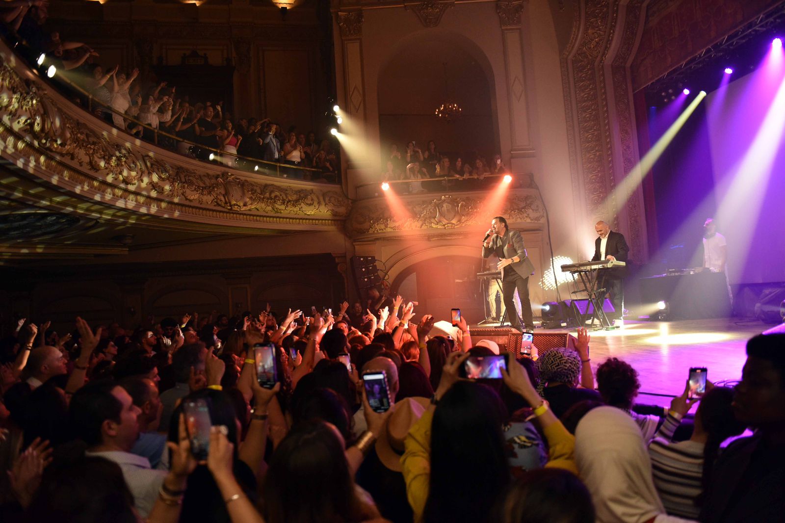 راغب علامة يختم جولته الأمريكية  بنجاح .. وهذه تفاصيل أغنيته الجديدة