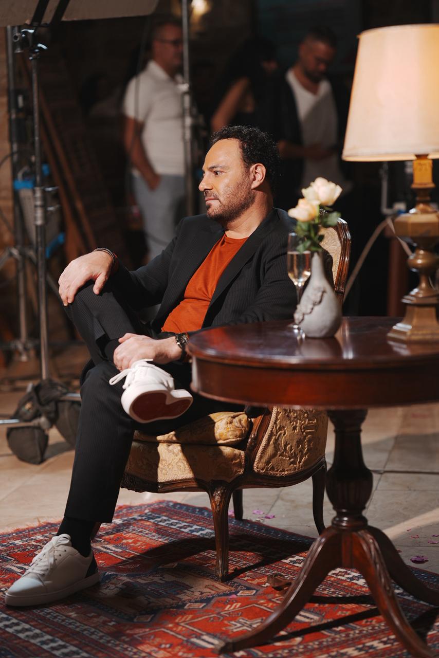 عاصي الحلاني بعد النجاح الكبير بشرم الشيخ يقدم كليب اغنية جديدة